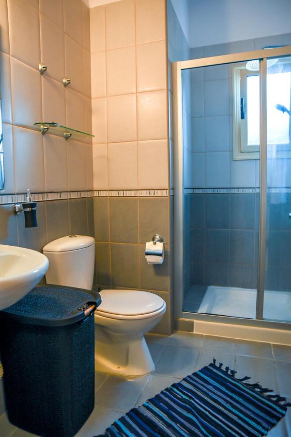 Beautiful Apartment Near The Sea And A Large Private Garden Paphos Kültér fotó